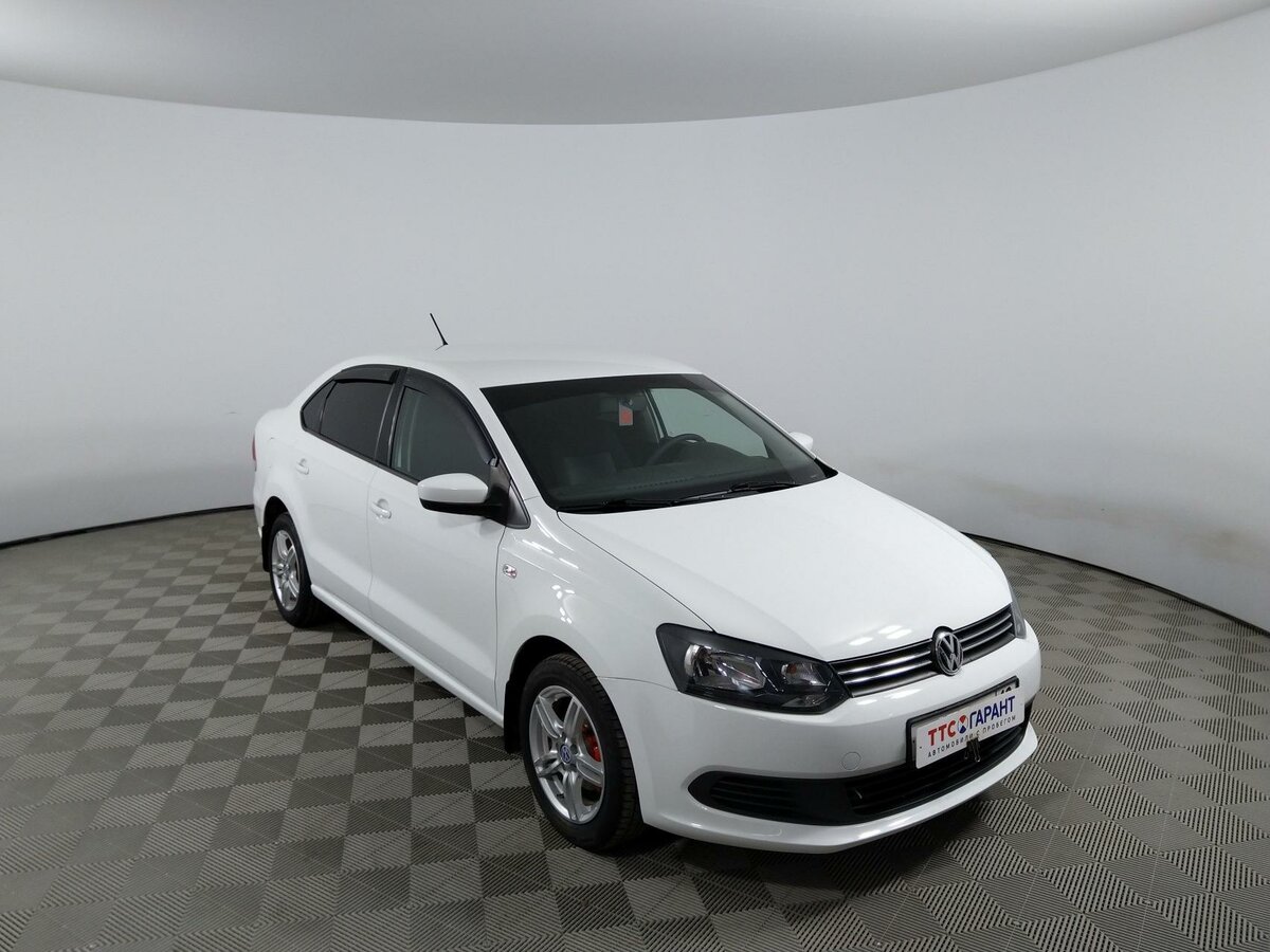 Volkswagen Polo 2012 белый